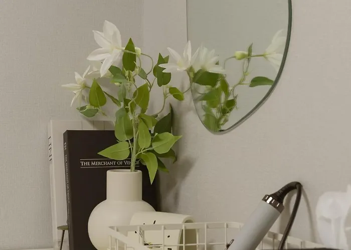 Experience The Vibrant Of At Our Stylish O-nol アパート